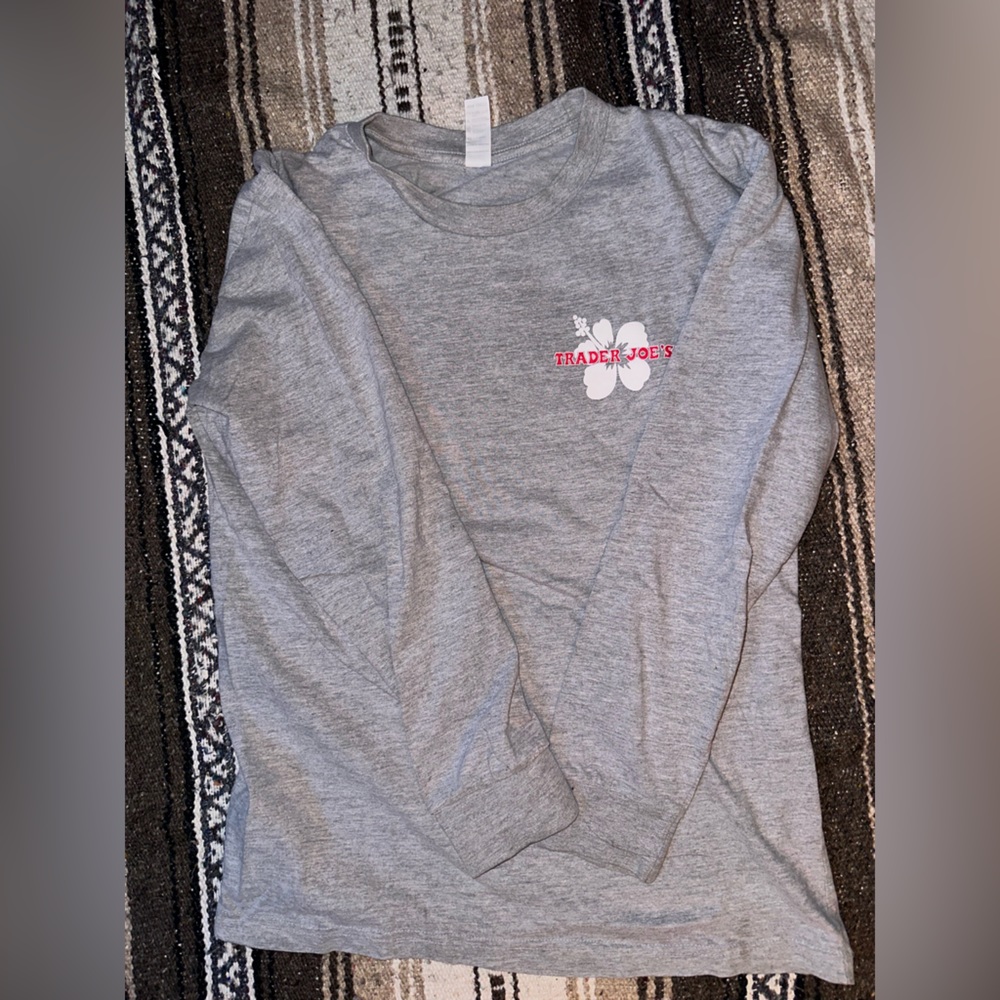 TRADER JOE’s LONG SLEEVE